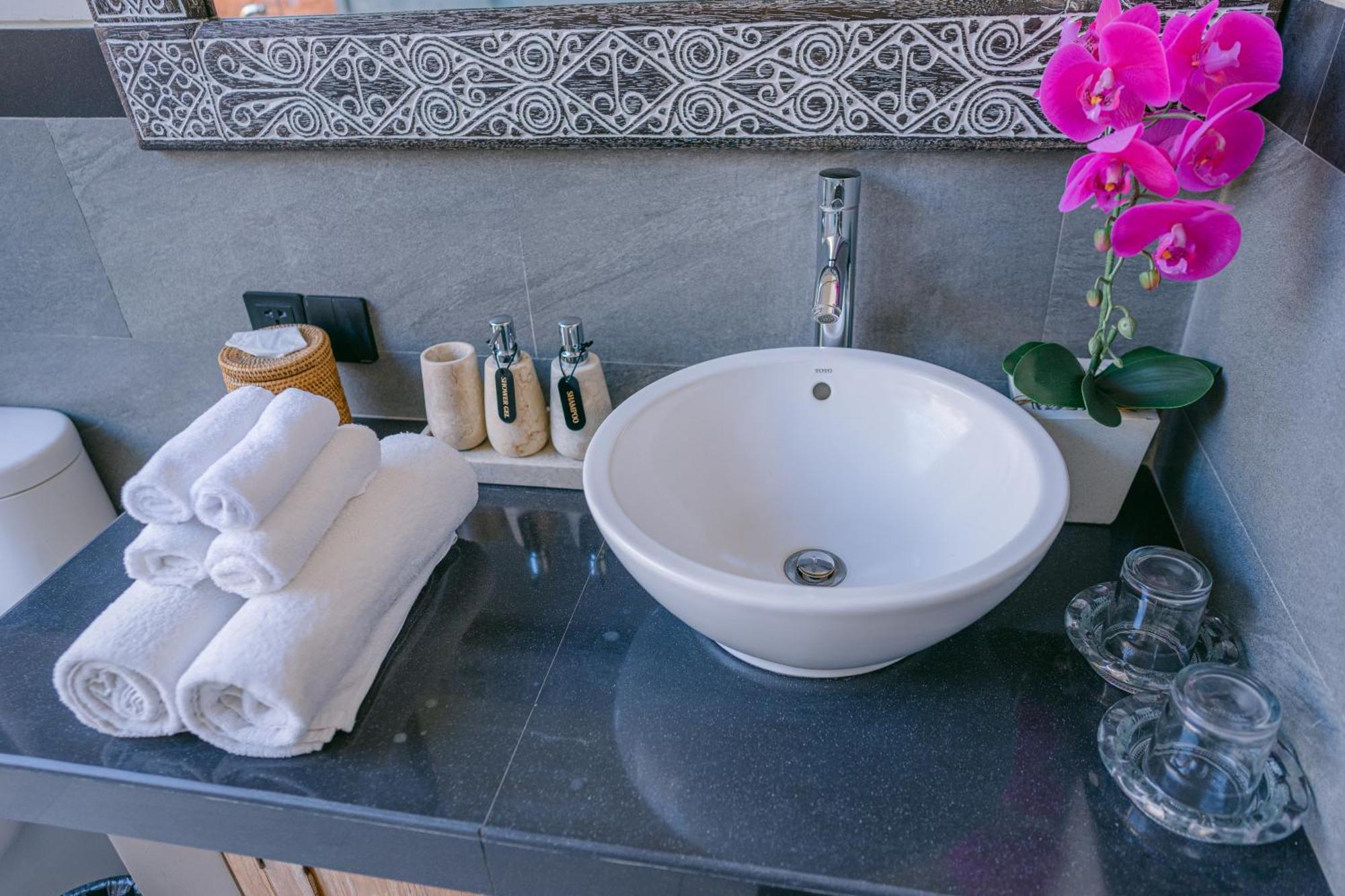 2 Seasons Villa Sun - Luxury With Private Pool Убуд Экстерьер фото
