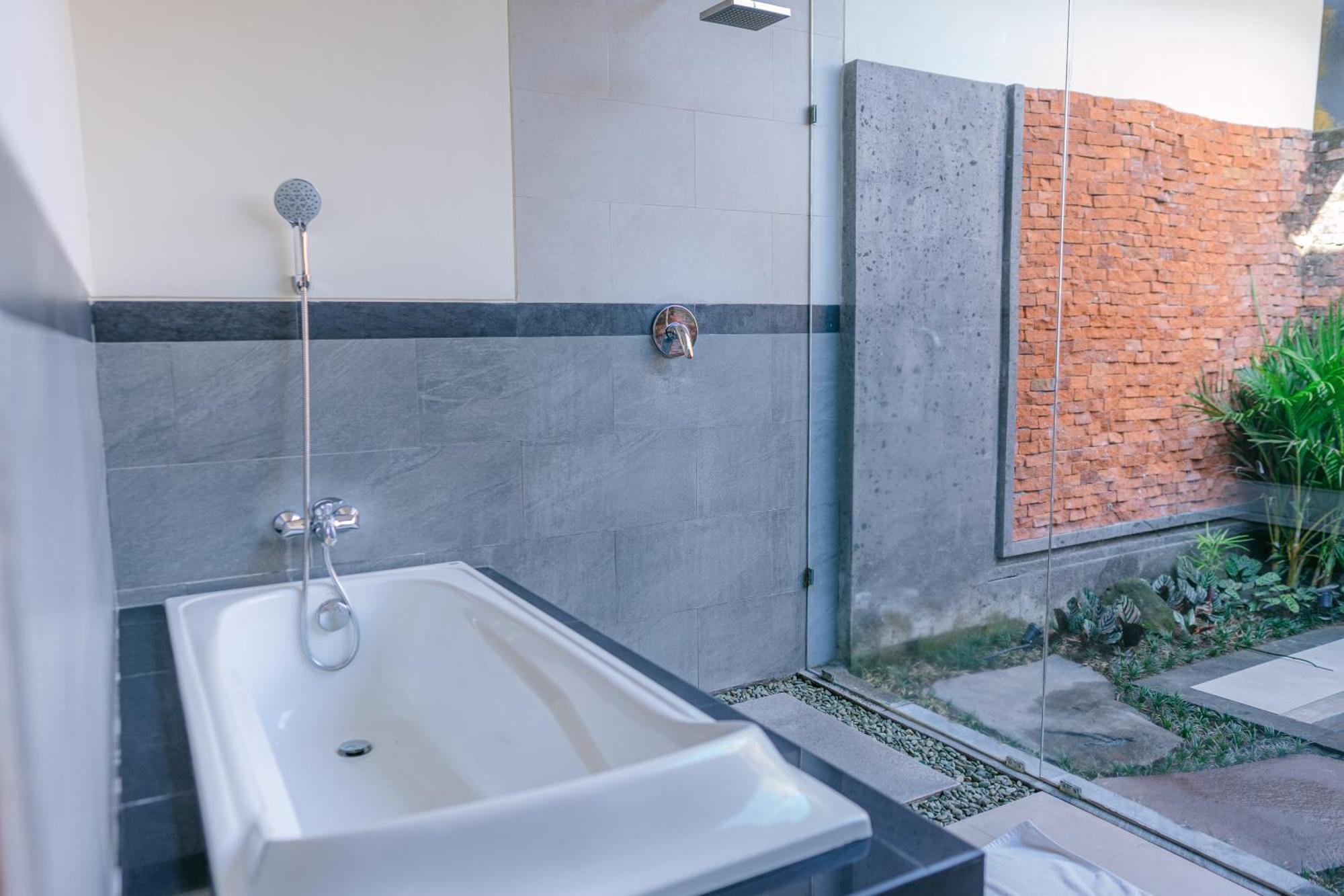 2 Seasons Villa Sun - Luxury With Private Pool Убуд Экстерьер фото